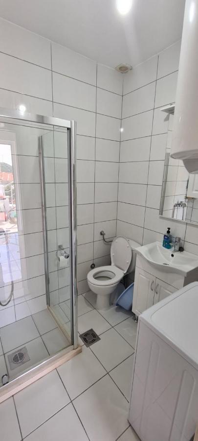 Guest House Ugljevarevic Будва Экстерьер фото